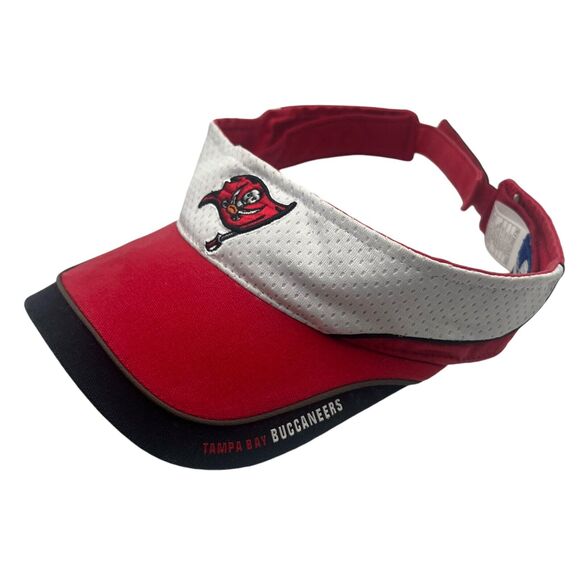 Tampa Bay Buccaneers Sun Visor Reebok NFL Red Adjustable Embroidered Logo OSFA - Picture 1 of 16